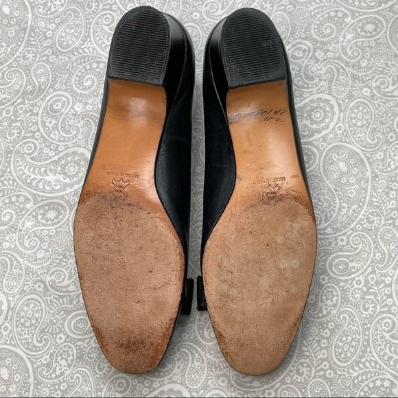 Salvatore Ferragamo Firenze black flats w/bows. EUC - Picture 7 of 11